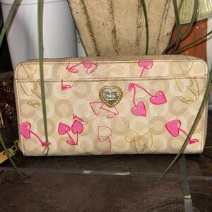 Coach Heart Cherry Signature Accordion Zip Wallet COA